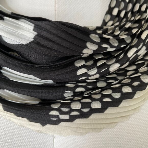 Laura Contemporary Polka Dot Pleated Scarf Accordion Style Blk Wht Tan OS - Picture 2 of 8